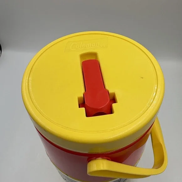 Coleman X Slim Jim Water Bottle 42 Oz Yellow Insulated Jug USA Vintage Skater - Picture 7 of 12